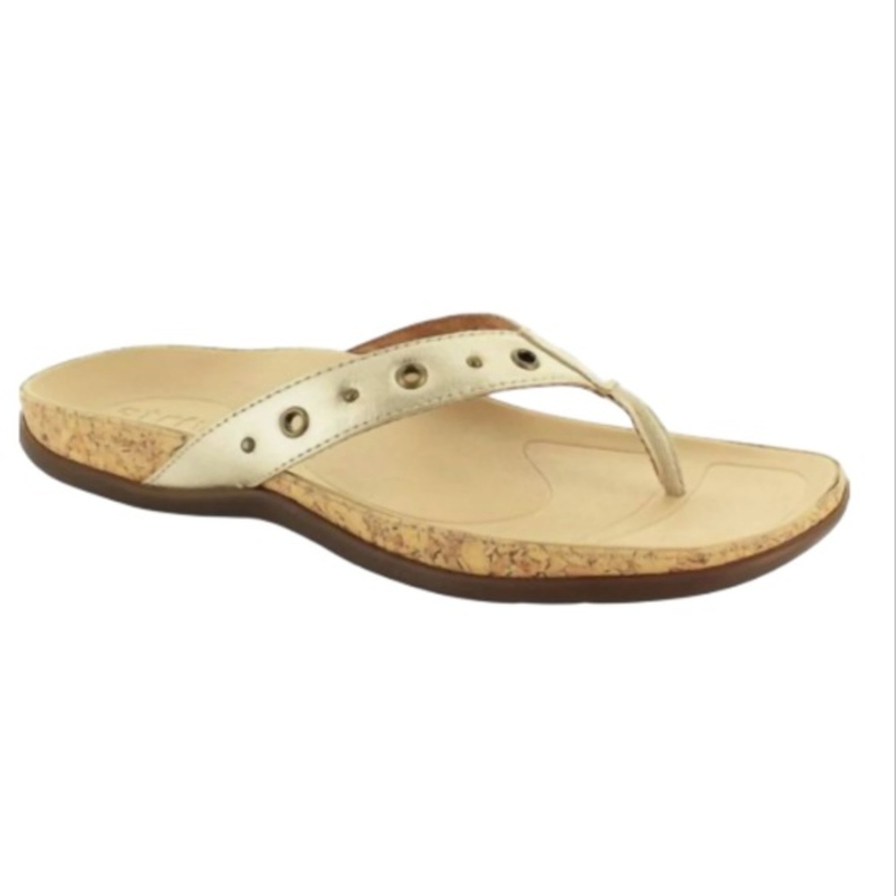 Strive Saria Sandals In Gold Metalic